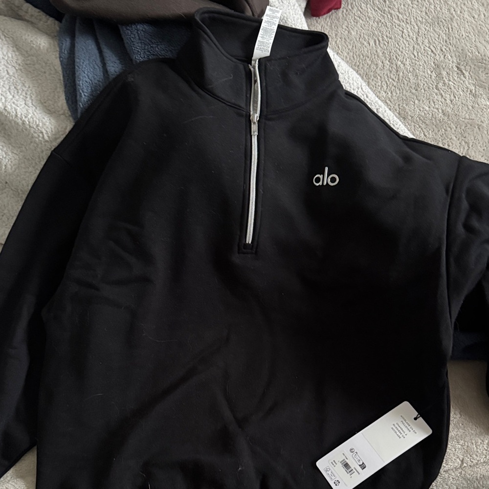 ALO Yoga Men's Black Zip-Up Sweater